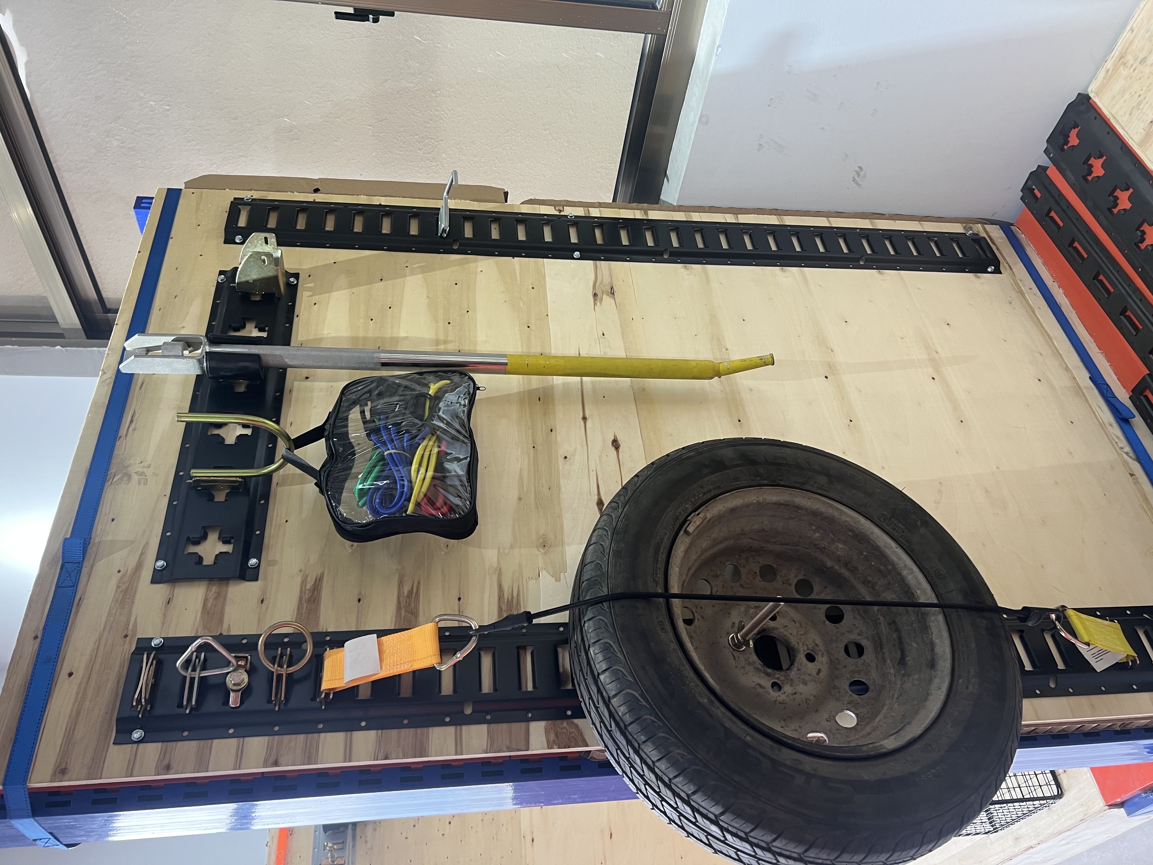 Компанияның жаңа e-track көрме залы